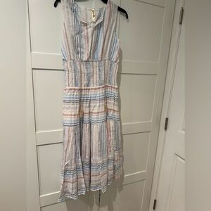 Pastel gauzy sleeveless stretch waist lined midi dress. Medium